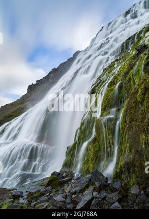 Dynjandi Wasserfall, eine Ikone der Westfjorde im Nordwesten Islands. Stockfoto