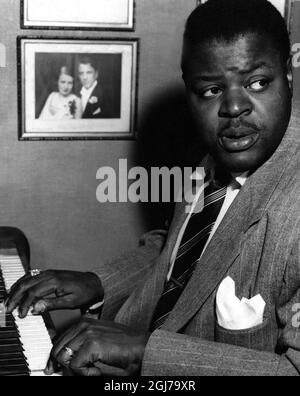 DATEI 1952. Der kanadische Jazzpianist und Komponist Oscar Peterson, einer der meistaufgenommenen Musiker der Welt. Foto: Sven-Gosta Johansson/ SCANPIX Code 262 SCANPIX SCHWEDEN Stockfoto