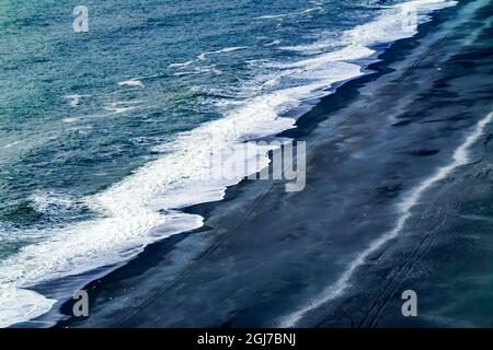 Reynisfjara schwarzer Sandstrand, South Shore, Island. Sand ist schwarz Obsidian Stockfoto