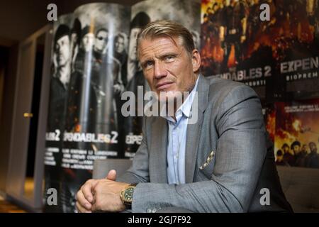 STOCKHOLM 20120821 der schwedische Schauspieler Dolph Lundgren posiert für den Fotografen in Stockholm, Schweden, 21. August 2013. Dolph Lundgren ist in Schweden, um für seine neuen movieÂ“Expendables 2Â“ zu werben. Foto: Ylwa Yngvesson / XP / SCANPIX / kod 8517 ** AUS SCHWEDEN HERAUS ** Stockfoto