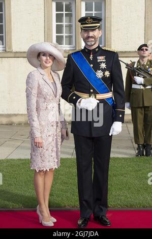 LUXEMBURG 20121020 Kronprinzessin Letizia und Kronprinz Feldépe von Spanien bei der Hochzeit von Kronprinz Guillaume von Luxemburg und der belgischen Gräfin Stephanie de Lannoy am 20. Oktober 2012 in Luxemburg. Foto Jonas Ekströmer / SCANPIX kod 10030 Stockfoto