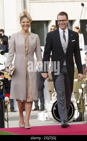 LUXEMBURG 20121020 Kronprinzessin Victoria und Prinz Daniel von Schweden bei der Hochzeit von Kronprinz Guillaume von Luxemburg und der belgischen Gräfin Stephanie de Lannoy am 20. Oktober 2012 in Luxemburg. Foto Jonas Ekströmer / SCANPIX kod 10030 Stockfoto