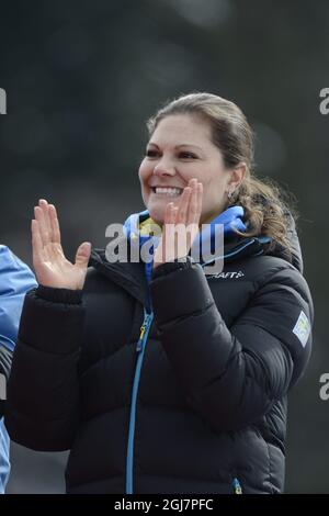 VAL DI FIEMME 20130226 Kronprinzessin Victoria wird bei den Damen-10-km-Skifahrten bei den Langlaufweltmeisterschaften im Val Di Fiemme, Italien, am 26. Februar 2013 gesehen. Foto: Pontus Lundahl / SCANPIX / kod 10050 Stockfoto