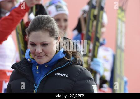 VAL DI FIEMME 20130226 Kronprinzessin Victoria wird bei den Damen-10-km-Skifahrten bei den Langlaufweltmeisterschaften im Val Di Fiemme, Italien, am 26. Februar 2013 gesehen. Foto: Pontus Lundahl / SCANPIX / kod 10050 Stockfoto