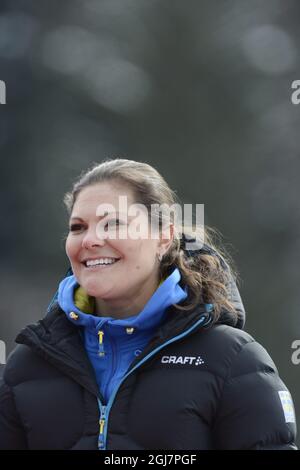 VAL DI FIEMME 20130226 Kronprinzessin Victoria wird bei den Damen-10-km-Skifahrten bei den Langlaufweltmeisterschaften im Val Di Fiemme, Italien, am 26. Februar 2013 gesehen. Foto: Pontus Lundahl / SCANPIX / kod 10050 Stockfoto