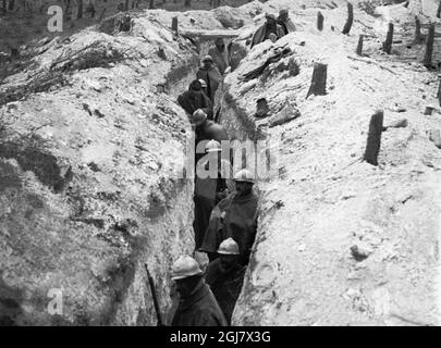 DATEI 1914-1918. Bild aus dem Ersten Weltkrieg. Gräben an der Westfront. Stockfoto