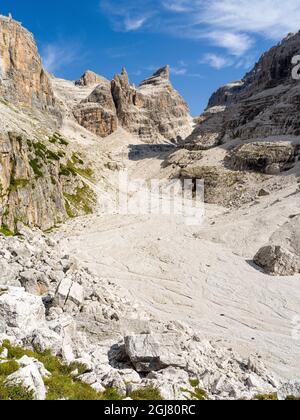 Bocca del Tuckett und Cima Sella. Die Brenta-Dolomiten, UNESCO-Weltkulturerbe. Italien, Trentino, Val Rendena Stockfoto