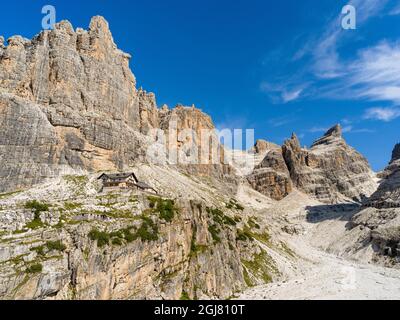 Berghütte Rifugio Tuckett e Sella. Die Brenta-Dolomiten, UNESCO-Weltkulturerbe. Italien, Trentino, Val Rendena. (Nur Für Redaktionelle Zwecke) Stockfoto