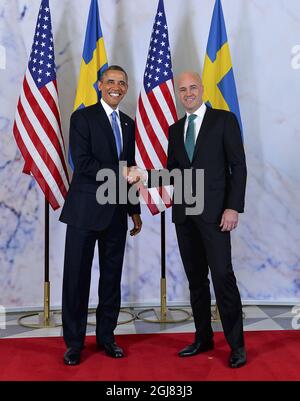 STOCKHOLM 20130904S US-Präsident Barack Obama und der schwedische Premierminister Fredrik Reinfeldt während ihres Treffens in den Regierungsbüros in Stockholm, Schweden, am 4. September 2013. Präsident Obama ist vor einem G20-Gipfel in Russland zu bilateralen Gesprächen in Schweden. Foto Jonas Ekstromer / SCANPIX kod 10030 Stockfoto