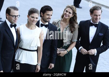 STOCKHOLM 20130914 Prinz Daniel, Kronprinzessin Victoria, Prinz Carl Philip, Prinzessin Madeleine und Herr Christopher O'Neill beim Abendessen der schwedischen Regierung anlässlich des 40. Jubiläums des Königs, Nordiska Museet, Stockholm. Foto: Claudio Bresciani / SCANPIX / Code 10090 Stockfoto