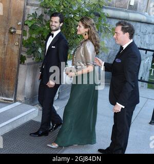 STOCKHOLM 20130914 Prinz Carln Philip, Prinzessin Madeleine und Herr Christopher O'Neill beim Abendessen der schwedischen Regierung im Zusammenhang mit dem 40. Jubiläum des Königs, Nordiska Museet, Stockholm. Foto: Claudio Bresciani / SCANPIX / Code 10090 Stockfoto