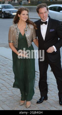 STOCKHOLM 20130914 Prinzessin Madeleine und Herr Christopher O'Neill kommen zum Abendessen der schwedischen Regierung im Zusammenhang mit dem 40. Jubiläum des Königs, das am 14. September 2013 im Nordiska Museet in Stockholm, Schweden, stattfand. Foto: Fredrik Sandberg / SCANPIX / Code 10080 Stockfoto