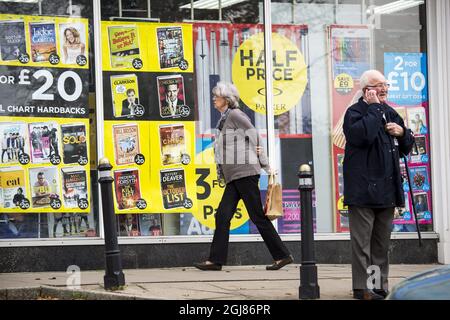 *** EXKLUSIV ** CHIPPING NORTON 20131020 Foto-Datum 20131003 SwedenÂ´s Prinzessin Margraretha, Mrs. Ambler, wird in ihrer Heimatstadt Chipping Norton in Großbritannien, 3. Oktober 2013, gesehen. Prinzessin Margaretha ist die Schwester von König Carl XVI Gustaf von Schweden und hat die königliche Welt für ein normales Leben in einem kleinen englischen Dorf verlassen. Foto: Suvad Mrkonjic / XP / SCANPIX / kod 7116 ** AUS SCHWEDEN HERAUS ** Stockfoto