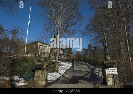 STOCKHOLM 2014-01-29 Datei Dateibild der Villa Solbacken in Stockholm, Schweden 1999. Laut einigen schwedischen Medien ist dies die zukünftige Heimat von Prinz Carl Philip und seiner Freundin Sofia Hellqvist. Es war die vorhergezeigte Heimat des verstorbenen Prinzen Bertil und Prinzessin Lilian. /Originalunterschrift STOCKHOLM 20130311 Prinsessan Lilians bostad Villa Solbacken pa Djurgarden Star nu tom efter hennes bortgang. Prins Carl Philip ager fastigheten som han arvde AV prins Bertil. Foto: Leo SellÃ©n / SCANPIX / Kod 11350 Stockfoto