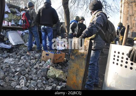 KIEW 2014-02-20 Anti-Regierung-Demonstranten auf dem Unabhängigkeitsplatz in Kiew, Ukraine 21. Februar 2014. Foto Gustav Sjoholm / TT / kod 10510 Stockfoto