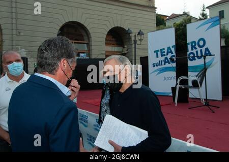 Luigi Ciotti, Küchenchef des Vereins „Libera“, während der Veranstaltung „Teatro sull'Acqua“, Arona, Italien. Stockfoto