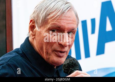 Luigi Ciotti, Küchenchef des Vereins „Libera“, während der Veranstaltung „Teatro sull'Acqua“, Arona, Italien. Stockfoto