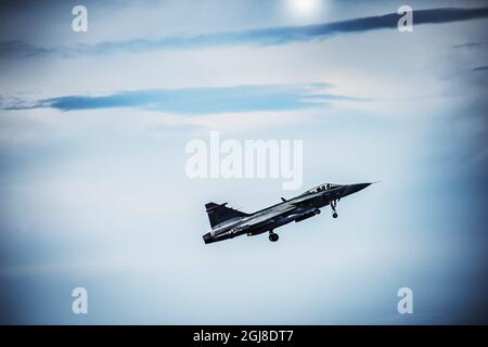 *für Ihre Dateien* ICELAND2014-03-24 * Fotodatum 2014-02-12* Ein JAS Gripen-Abfangjäger der schwedischen Luftwaffe ist während der NATO-Übung im Februar 2014 in Island zu sehen.Foto: Yvonne Asell / SVD / TT / Kod: 30202 ** OUT SWEDEN OUT ** Stockfoto