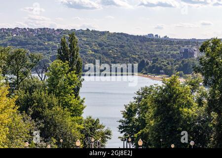 Atemberaubender Blick auf das Dorf, aufgenommen mit einer Kamera in Moldau Stockfoto