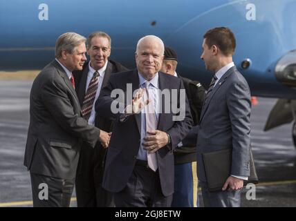 Tallinn 2014-04-14 Eine Delegation von US-Senatoren unter der Leitung von Senator John McCain wird Estland vom 14. Bis 15. April besuchen, um sich mit den estnischen Regierungsvertretern zu treffen. Zu der Delegation werden Senator John McCain und Senator John Hoeven gehören. Dieser Besuch ist Teil eines größeren regionalen Besuchs, der auch Stationen in Norwegen, Lettland, Litauen und der Republik Moldau umfassen wird. Foto Karli Saul/SCANPIX / SCANPIX BALTICS / TT / kod 20985 Ref: ** Stockfoto