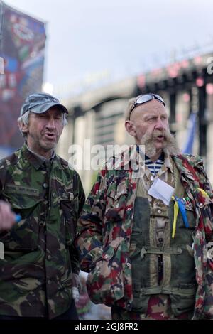 KIEW 2014-05-07 bewaffnete Männer auf dem Maidan-Platz in Kiew Ukraine, 7. Mai 2014 Foto: Adam Ihse / TT / Kod 9200 Stockfoto