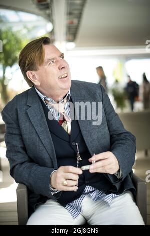 CANNES 2014-05-17 der britische Schauspieler Timothy Spall wird während der Filmfestspiele von Cannes am 17. Mai 2014 für den Fotografen posiert. Spall spielt den Film „Mr Turner“. Foto: Pontus Lundahl / TT / kod 10050 Stockfoto