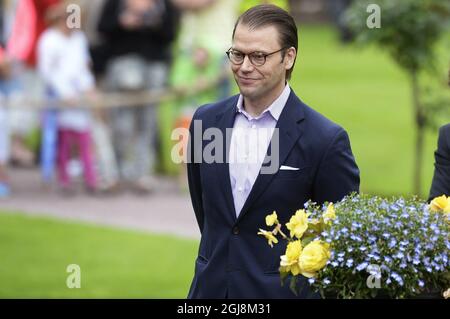 BORGHOLM 2014-07-14 Prinz Daniel im Hof des Sommerresidenz der königlichen Familie Sollidens Palast, auf der Insel Oland, Schweden, am 14. Juli 2014, anlässlich der Feierlichkeiten zum 37. Geburtstag von Kronprinzessin VictoriaÂ. Foto: Mikael Fritzon /TT / kod: 62360 Stockfoto