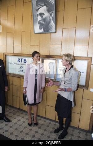 RIGA 2014-09-17 Kronprinzessin Victoria von Schweden besucht die Eckhaus-Ausstellung im ehemaligen KGB-Gebäude in Riga Lettland 17. September 2014. . Victoria ist zu einem offiziellen Besuch in Lettland014. . Victoria ist auf einem offiziellen Besuch in Lettland Foto: Suvad Mrkonjic / EXP / TT / kod 7116 ** OUT SWEDEN OUT** Stockfoto