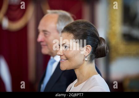 RIGA 2014-09-17 Kronprinzessin Victoria von Schweden trifft sich mit dem lettischen Präsidenten Andris BerzinÂš in Riga Lettland, 17. September 2014. . Victoria ist auf einem offiziellen Besuch in Lettland Foto: Suvad Mrkonjic / EXP / TT / kod 7116 ** OUT SWEDEN OUT** Stockfoto