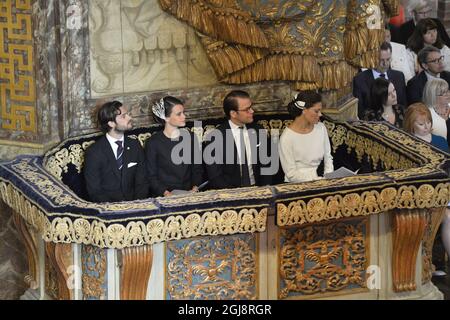 STOCKHOLM 2014-09-30 von links Prinz Carl Philip, seine Verlobte Sofia Hellqvist, Prinz Danile und Kronprinzessin Victora während des Trauerdienstes in der Großen Kathedrale vor der Eröffnung des Partliament am 30. September 2014. Foto: Henrik Montgomery / TT / Kod 10060 Stockfoto