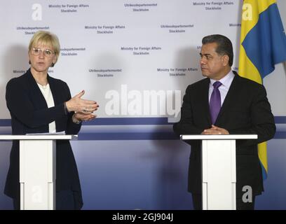 STOCKHOLM 2015-01-12 SwedenÂ Außenministerin Margot Wallstrom bei einer gemeinsamen Pressekonferenz mit Falah Mustafa Bakir, Außenministerin der Regionalregierung Kurdistans (KRG), nach ihrem Treffen im Außenministerium in Stockholm am 12. januar 2015. Foto: Fredrik Sandberg / TT / Kod 10080 Stockfoto