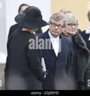 STOCKHOLM 2015-02-04 Kronprinzessin Victoria und Jacob Wallenberg während der Beerdigung des schwedischen Industriellen Peter Wallenberg in der Katarina-Kirche in Stockholm, Schweden, am 4. Februar 2015. Foto: Anders Wiklund / TT kod 10040 Stockfoto