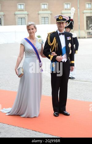 Edward Earl of Wessex och Sophie die Gräfin von Wessex kommt zur Hochzeit von Prinz Carl Philip und Sofia Hellqvist in der Königlichen Kapelle in Stockholm, Schweden, am 13. Juni 2015. Foto Fredrik Sandberg / TT kod 10080 Stockfoto