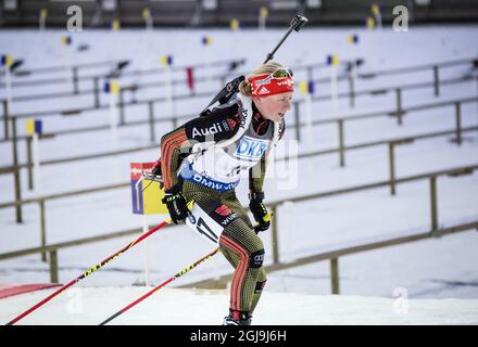 Die deutsche Franziska Hildebrand ist am 6. Dezember 2015 beim 10-km-Verfolgungsrennen der Frauen beim IBU Biathlon World Cup in Ostersund, Schweden, in Aktion. Foto: Christine Olsson / TT / Code 10430 Stockfoto