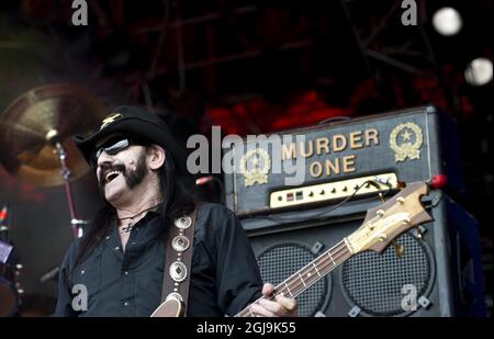 ROSKILDE 20100704 Ian 'Lemmy' Kilmister och Motorhead treten während des Roskilde Festival Sonntags in der Orange Scene auf. Foto: Pontus Lundahl / SCANPIX / kod 10050 Stockfoto