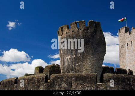 Vereinigtes Königreich, Wales, Caerphilly. Schiefer Turm von Caerphilly Castle in Wales. Stockfoto