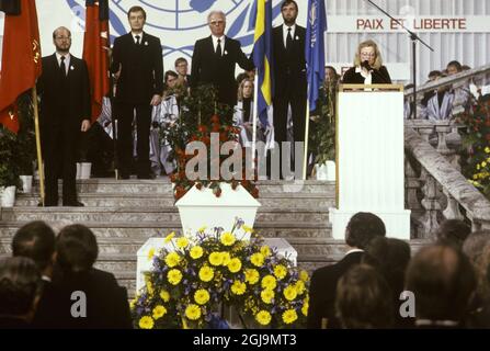 FILE19860315 die Präsidentin der Sozialdemokratischen Jugendorganisation (SSU), Anna Lindh, spricht am 15. März 1986 im Stockholmer Rathaus für den schwedischen Premierminister Olof Palme vor seiner Beerdigung. Am Abend des 28. Februar 1986 wurde der Premierminister von einem unbekannten Angreifer an der Ecke Sveavagen und Tunnelgatan gegen elf zwanzig getötet, als er und seine Frau Lisebet nach einem Filmbesuch am frühen Abend nach Hause gingen. Foto: Svenskt Pressfoto / SCANPIX / Kod: 20360 Stockfoto