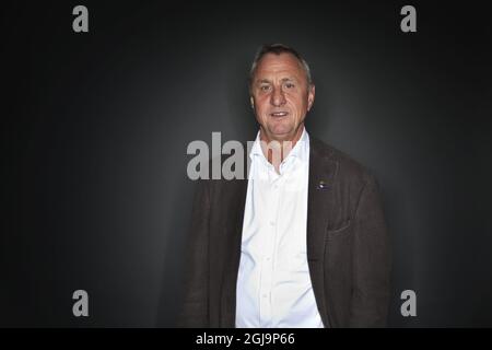 MALMO 2010-11-15 die niederländische Fußballlegende Johan Cruyff wird während eines Besuchs der schwedischen Fußballgala in der Malmo Arena am 15. November 2010 gesehen. Johan Cruyff ist 68 Jahre alt gestorben Foto: Andreas Hillergren / SCANPIX / Kod 10600 Stockfoto