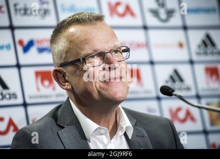 Janne Andersson, spricht während einer Pressekonferenz in Stockholm Donnerstag, 7. April 2016 die Trainerin des schwedischen Ligameisters IFK Norrkoping, wird nach der Europameisterschaft in diesem Sommer die Leitung der Nationalmannschaft übernehmen. Foto: Marcus Ericsson / TT kod 11470 Stockfoto