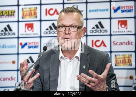 Janne Andersson, spricht während einer Pressekonferenz in Stockholm Donnerstag, 7. April 2016 die Trainerin des schwedischen Ligameisters IFK Norrkoping, wird nach der Europameisterschaft in diesem Sommer die Leitung der Nationalmannschaft übernehmen. Foto: Marcus Ericsson / TT kod 11470 Stockfoto