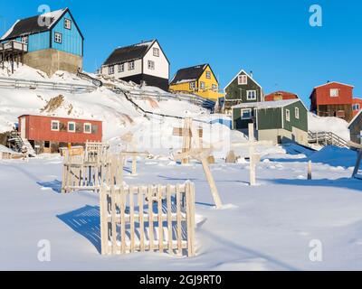 Stadt Uummannaq im Winter im Norden Grönlands, Dänemark. Stockfoto