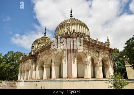 Antike Islamische Architekturkunst Spitzarben Seven Tombs Dome Stockfoto