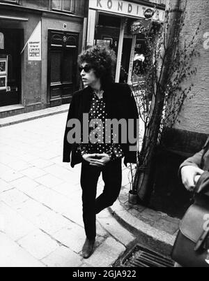 -FILE- US-Rocksänger und Dichter Bob Dylan in Stockholm, Schweden, letzte Aprilwoche 1966. Dylan gab im April 29 ein Konzert in der Konzerthalle in Stockholm. Foto Bjorn Larsson Ask / SCANPIX / kod 3022 BETALBILD Stockfoto