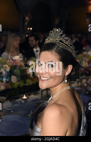 STOCKHOLM 2016-12-10 Kronprinzessin Victoria während des Nobelbanketts im Rathaus von Stockholm Schweden, 10. Dezember 2016. Foto: Henrik Montgomery / TT kod 10060 Stockfoto