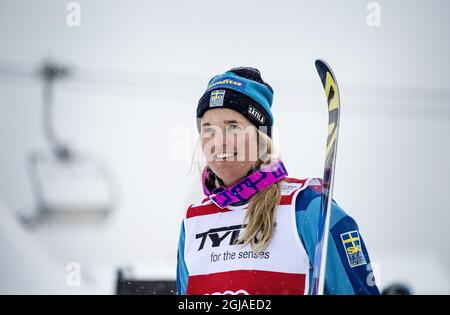 IDRE 20160213 Datei-Bild vom 13. Februar 2016 der schwedischen Skifahrerin Anna Holmlund während eines Skicross-Weltcup-Events in Idre, Schweden. HOLMLUND Holmlund wurde am 20. Dezember 2016 bei einem Training in Norditalien nach Crasing schwer verletzt. Foto: Christine Olsson / TT / Code 10430 Stockfoto