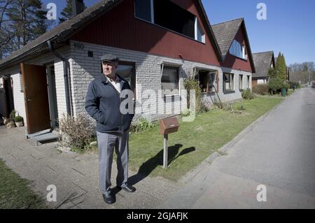 TROLLHATTAN 2015-04-21 der schwedische Schauspieler Rolf Lassgard fotografierte die Rolle als 'Ove' im Film 'Ein Mann namens Ove', der für einen Oscar nominiert wurde Foto: Bjorn Larsson Rosvall / TT / Kod 9200 Stockfoto