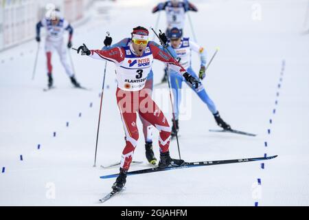 LAHTIS 2017-03-05 der Kanadier Alex Harvey feiert am 5. März 2017 den Gewinn des 50 km-Freistil-Massenstartwettbewerbs der Herren bei den FIS Nordischen Ski-Weltmeisterschaften in Lahti, Finnland. Foto anders Wiklund / TT / kod 10040 Stockfoto