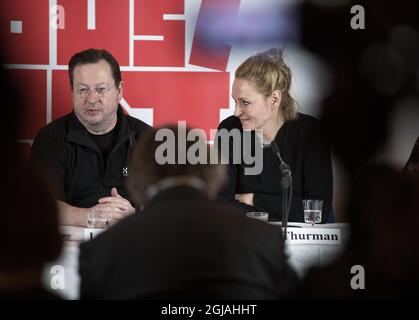 BENGTSFORS 2017-03-07 der dänische Regisseur Lars von Trier und die US-Schauspielerin Uma Thurman bei einem Pressegespräch über von Triers neuen Film „The House that Jack Built“ in Bengtsfors, Schweden, 7. März 2017. Foto: Bjorn Larsson Rosvall / TT / kod 9200 Stockfoto