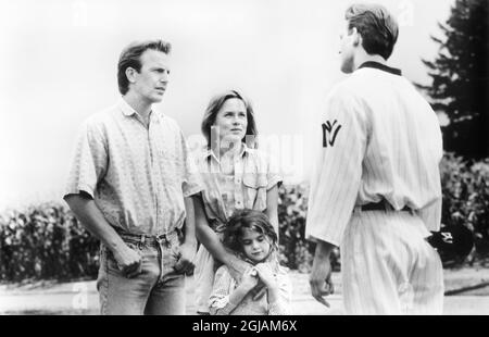 Kevin Costner, Amy Madigan, Gaby Hoffman, Dwier Brown, am Set des Films, „Field of Dreams“, Universal Picters, 1989 Stockfoto