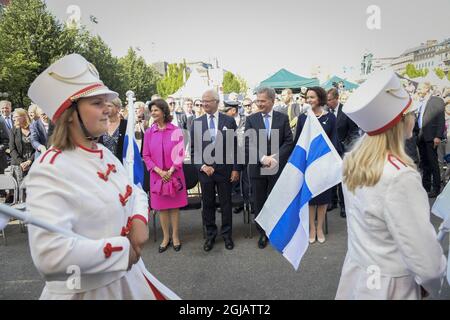 STOCKHOLM 20170824 Königin Silvia, König Carl Gustav, Präsident Sauli Niinisto von Finnland und seine Frau Haukio werden bei den Feierlichkeiten zum 100-jährigen Bestehen der Republik Finnland im Zentrum von Stockholm gesehen Foto: Henrik Montgomery / TT / kod 10060 Stockfoto